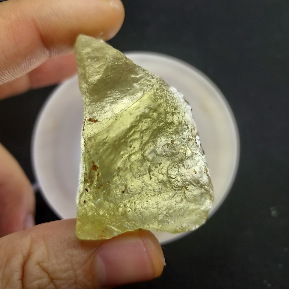 สะเก็ดดาวลิเบียน เนื้อใส เกรด A (45.5กรัม ขนาด 4.8x3.8x2.7ซม.ซม.) Libyan desert glass