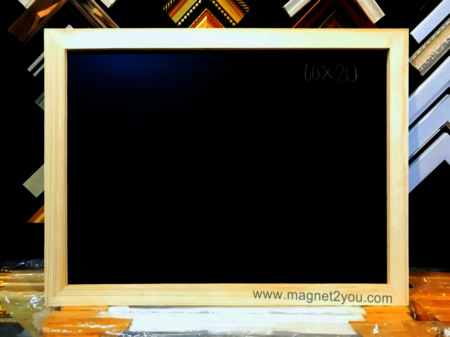 กระดานดำติดผนัง เลือกสีกรอบได้ ขนาด 60x80
