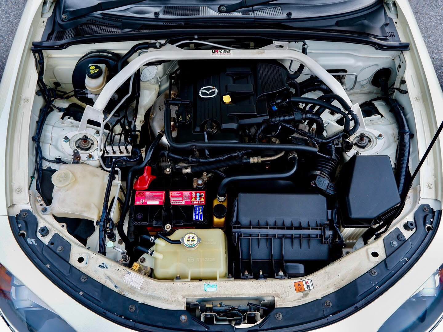 Mazda MX5 NC 2.0 สีขาวแท้ JDM spec Roadster เปิดประทุนหลังคาผ้าใบ ปี 2011