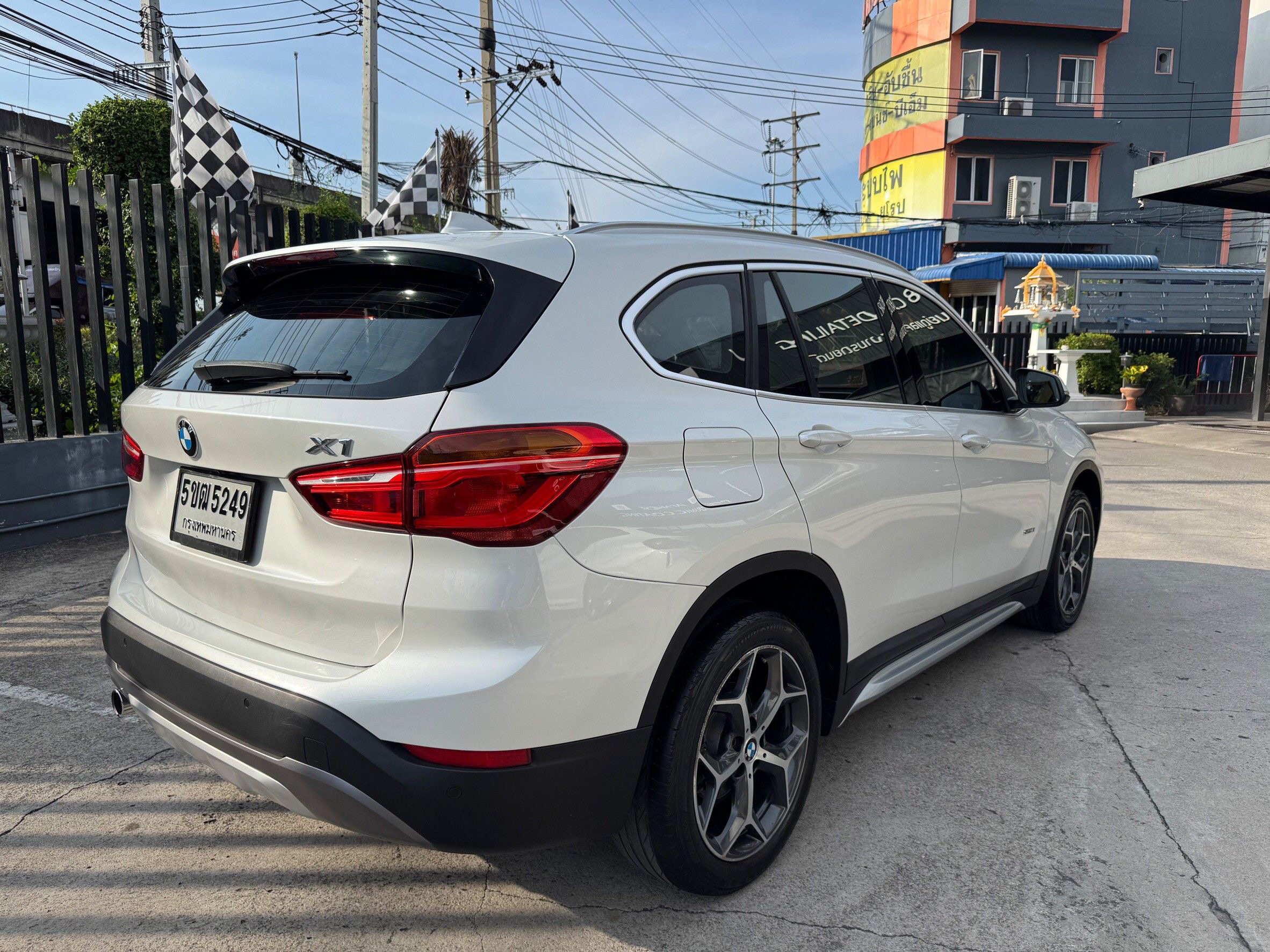 BMW X1 S Drive 1.8 i XLine สีขาว ปี2017