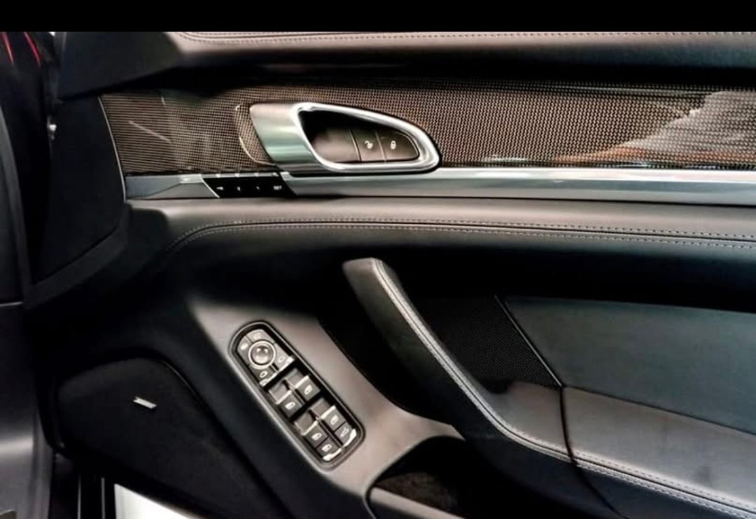 Porsche Panamera S 3.0 E-Hybrid ปี 2015