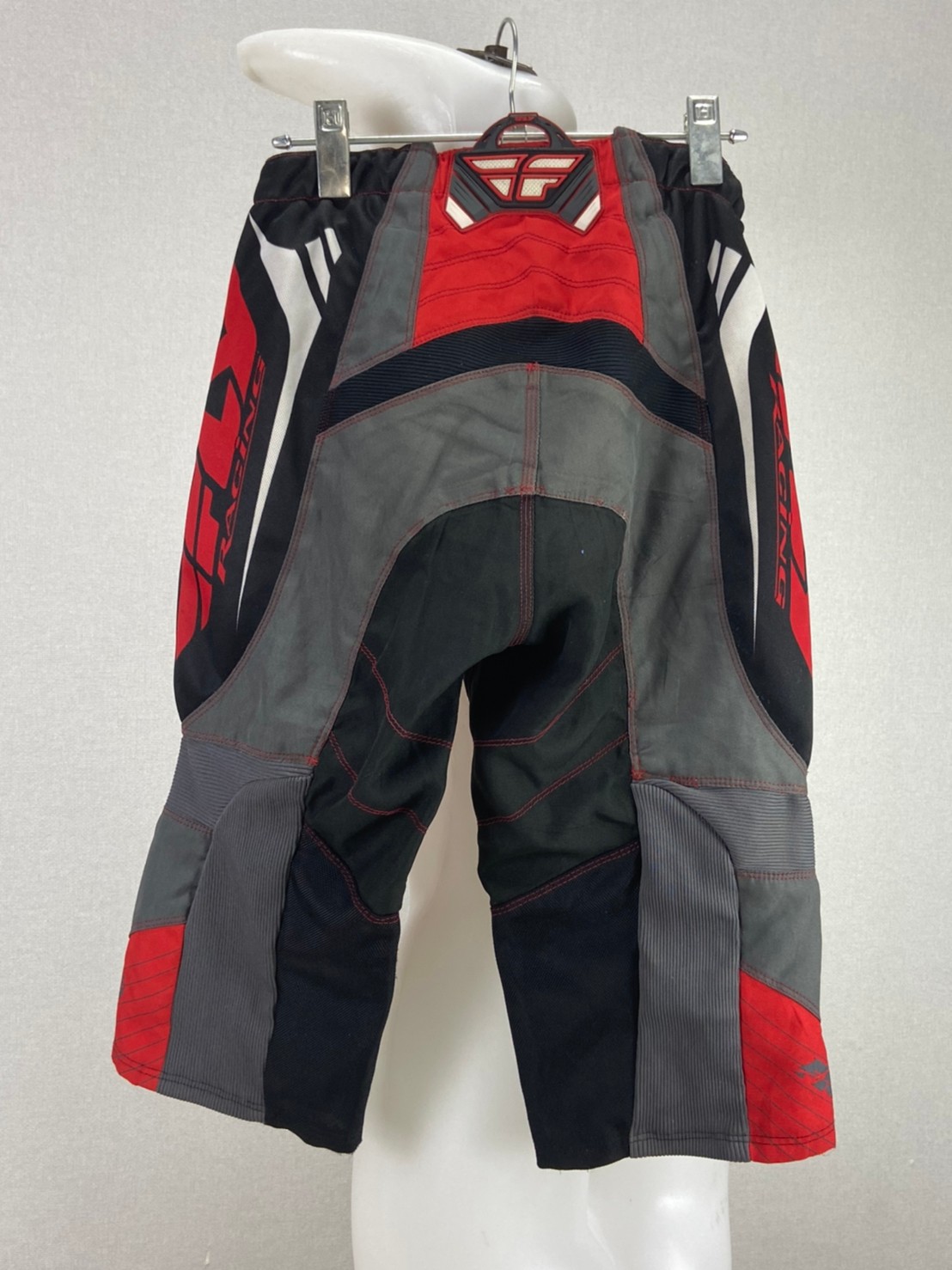 กางเกงขี่มอเตอร์ไซด์ ( มือสอง ) E&A 143: เอว 28" ยาว 17" **FLY