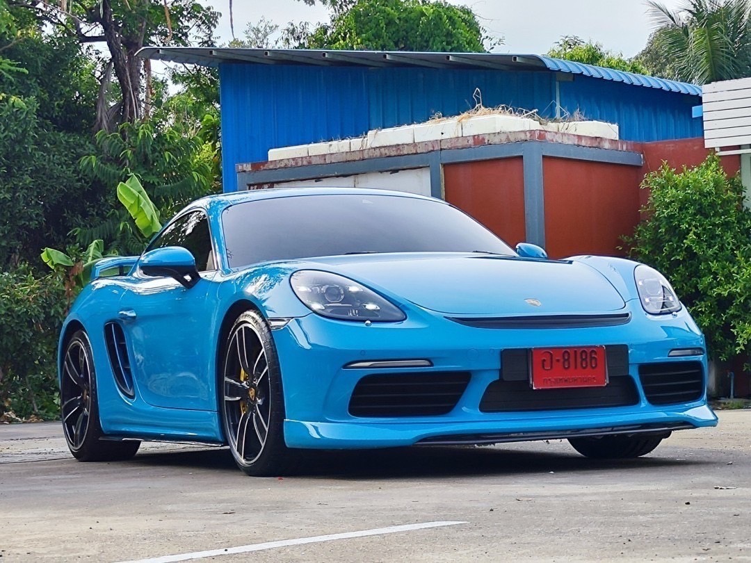Porsche 718 Cayman ปี 2017