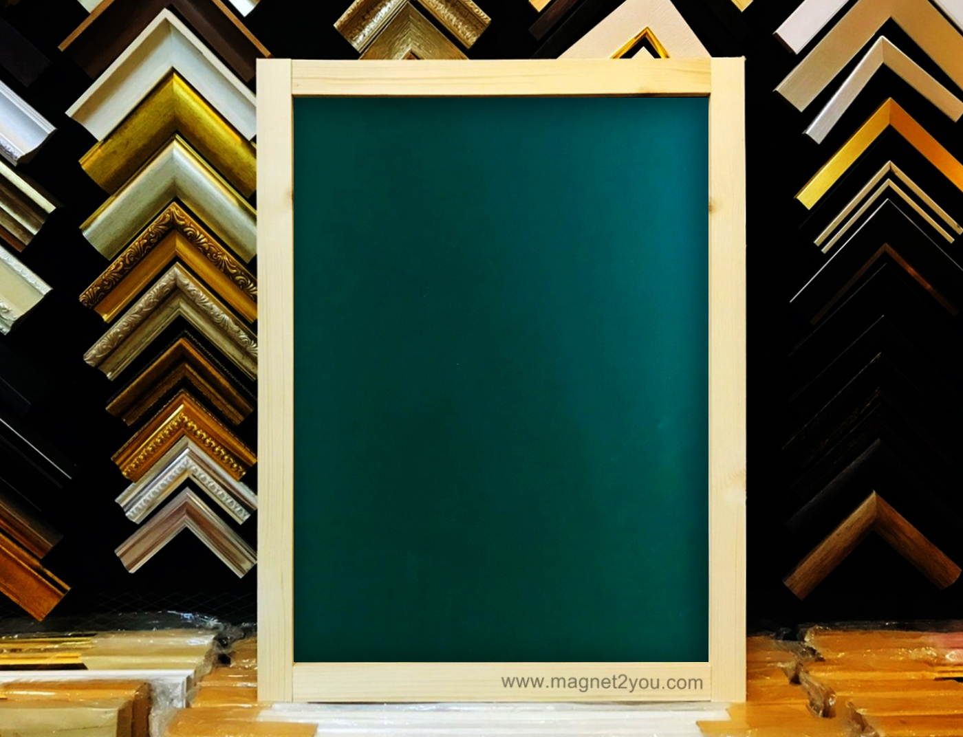 กระดานเขียวแม่เหล็ก 60x80 ติดผนังเลือกสีกรอบได้