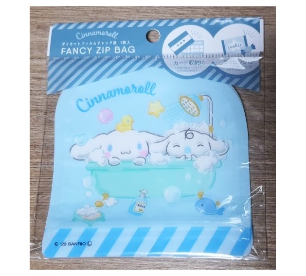 SANRIO Cinnamoroll Fancay zip bag ถุง ซิปล็อค ชินนาม่อน ของแท้จากญี่ปุ่น Size : 13 x 13 cm 1 แพ๊ค มี 3 ใบ