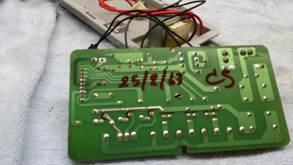 ซ่อมพัดลมไอเย็น ยี่ห้อ CLARTE รุ่น CT901AC อาการไอเย็นไม่ออก