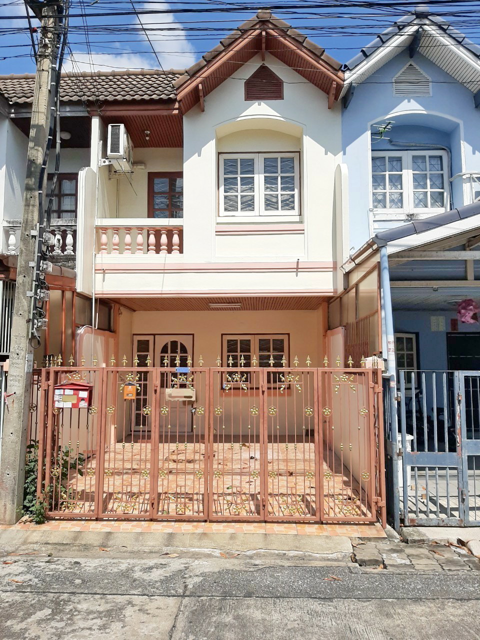 บ้านให้เช่า ทำเลดี ติดถนนแจ้งวัฒนะ