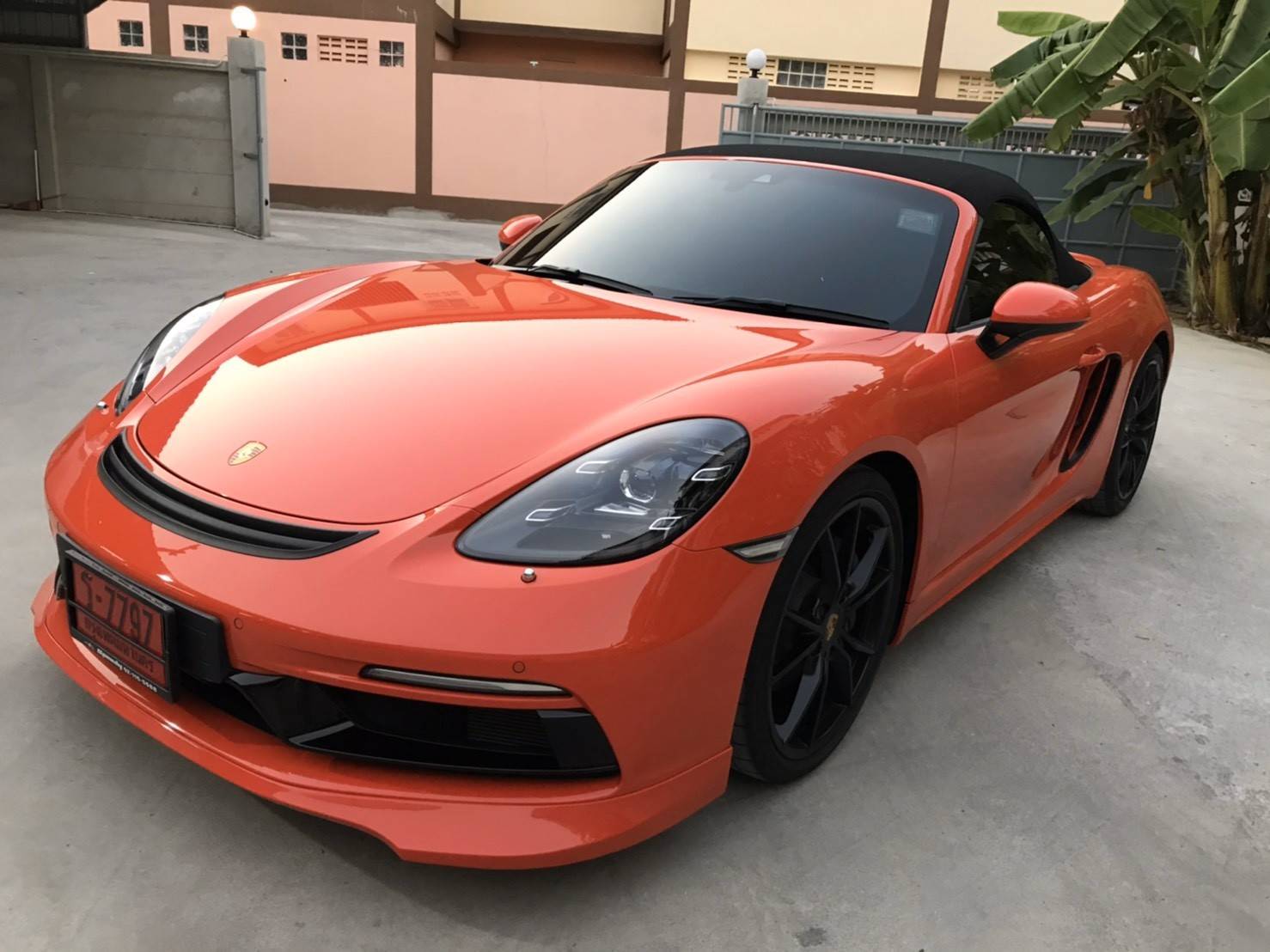 Porsche Boxster 718 ปี 2019