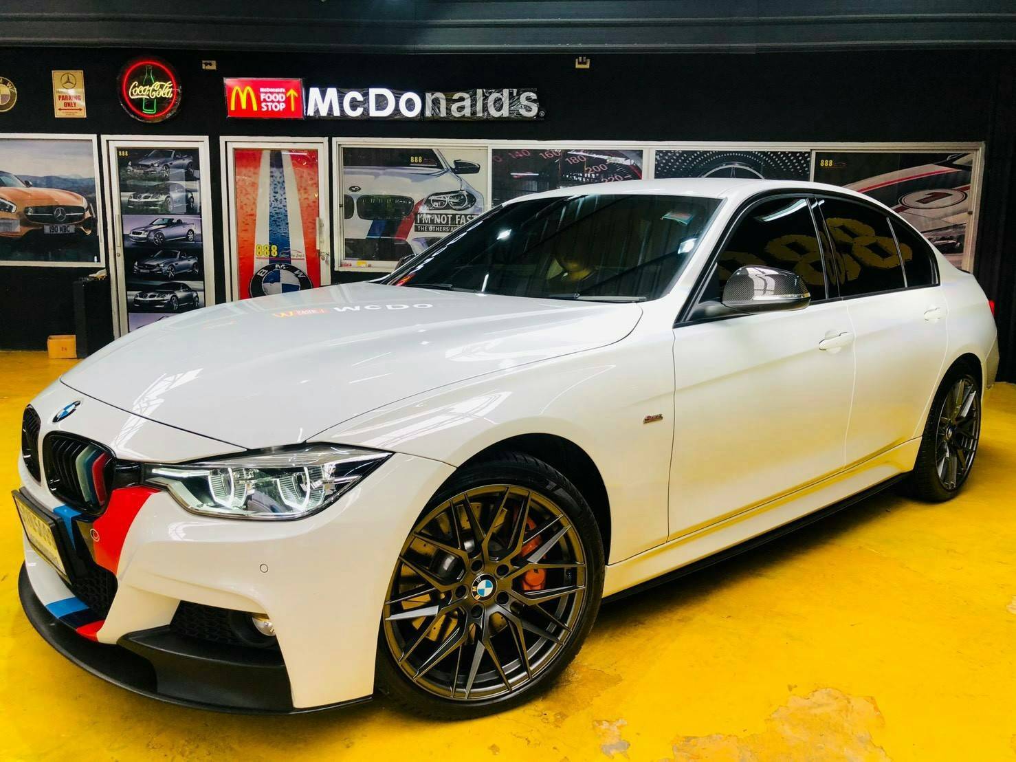 BMW 320d SPORT LCI ปี2016