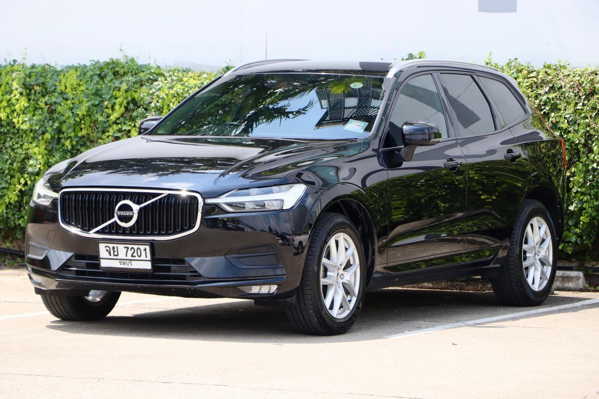 VOLVO XC60 2.0 D4 MOMENTUM AWD ปี2018
