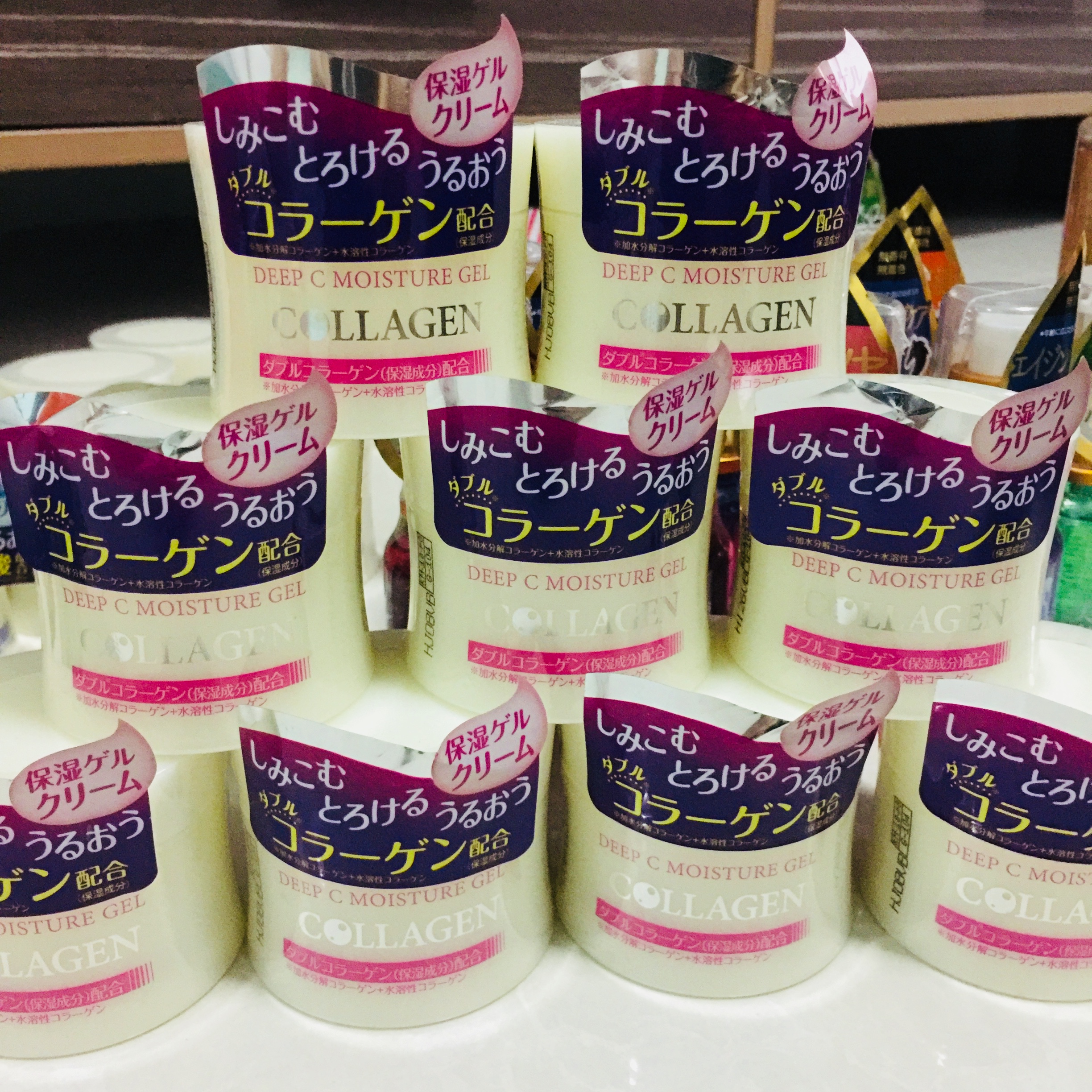 DEEP C MOISTURE GEL COLLAGEN ครีมคอลลาเจน กระปุกสีชมพู ขนาด 40g.