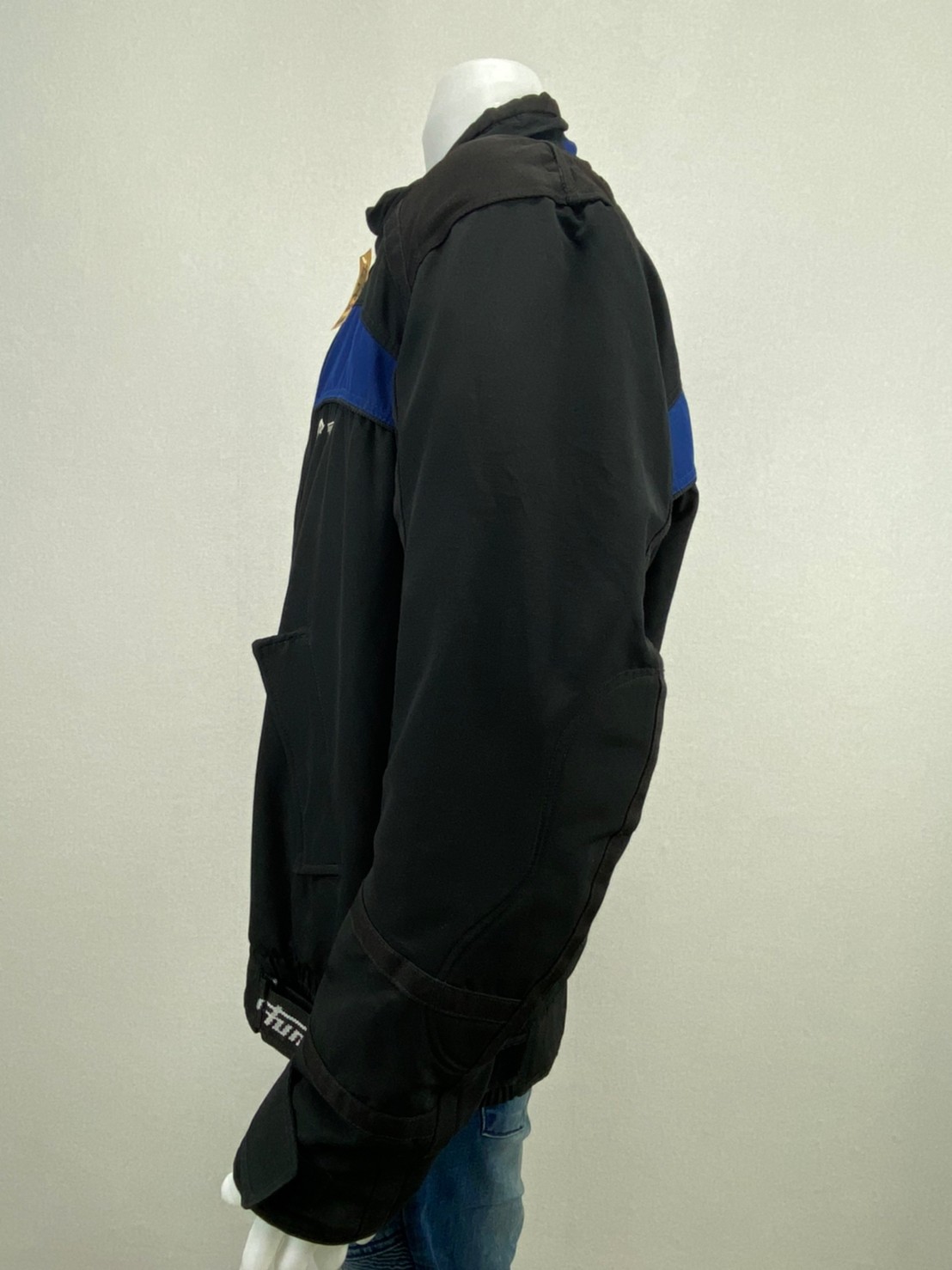 เสื้อขี่มอเตอร์ไซด์( มือสอง) RCS 768: อก 54" ยาว 27" ** FURYGAN** (ไม่มีการ์ดหลัง)