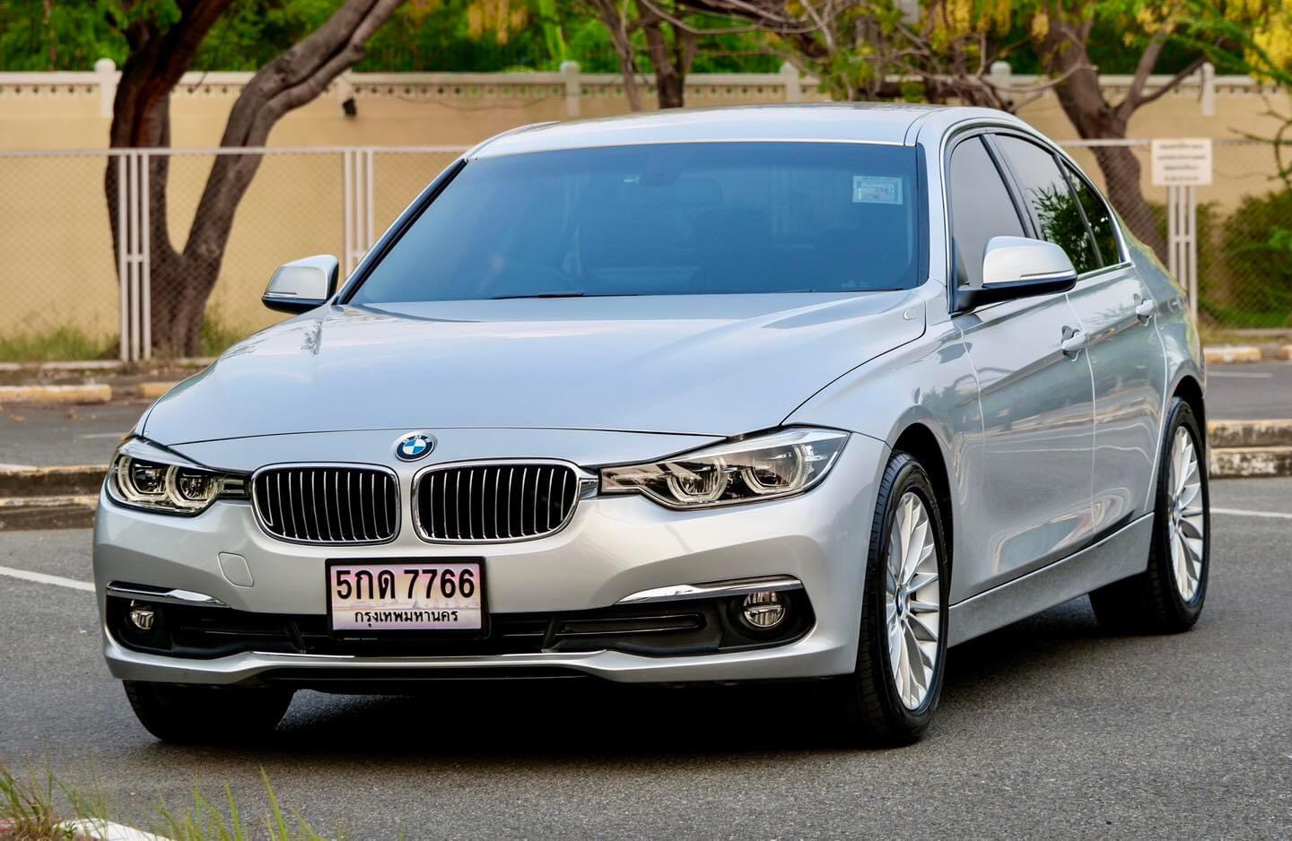 BMW F30 320D LCI Minorchange ปี 2017