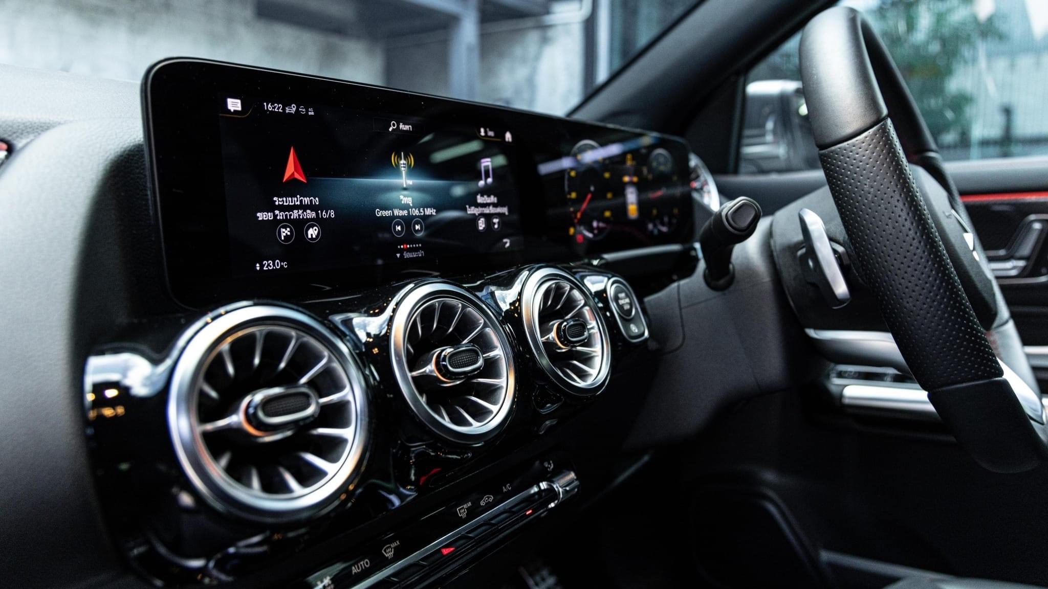Mercedes-Benz GLA200 AMG Dynamic ปี 2021