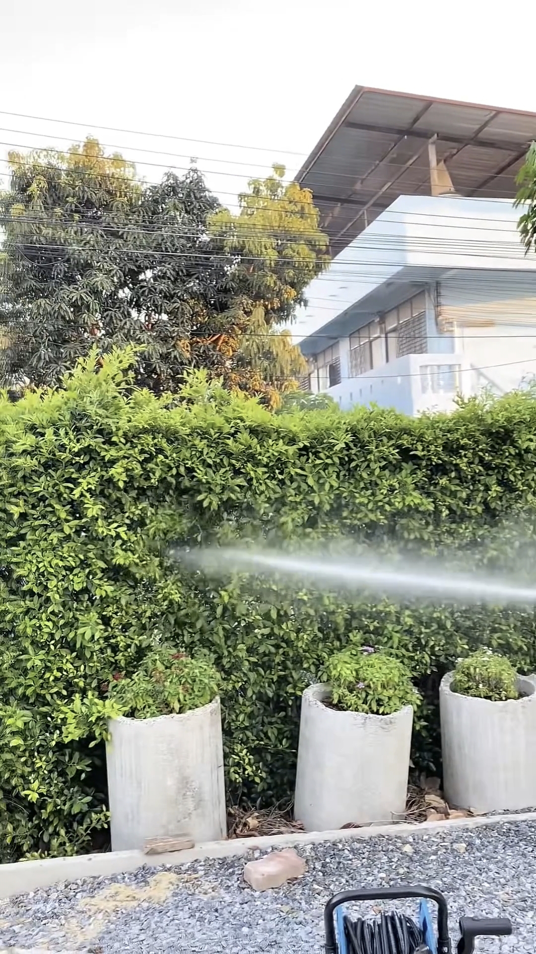 เครื่องฉีดน้ำแรงดันสูงล้อลาก ยี่ห้อ MASAKI มีโรลม้วนสายในตัว มี 2 รุ่นให้เลือก