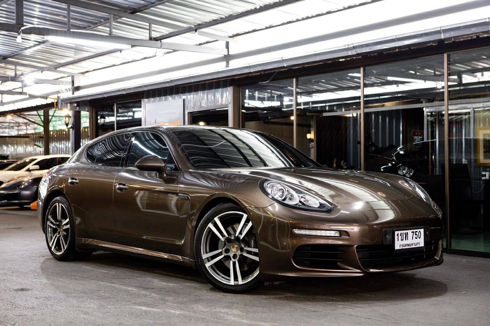 Porsche Panamera Diesel ปี 2014