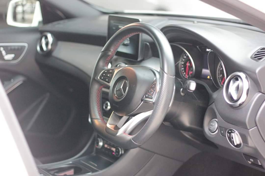 Mercedes-Benz GLA 250 AMG ปี 2017