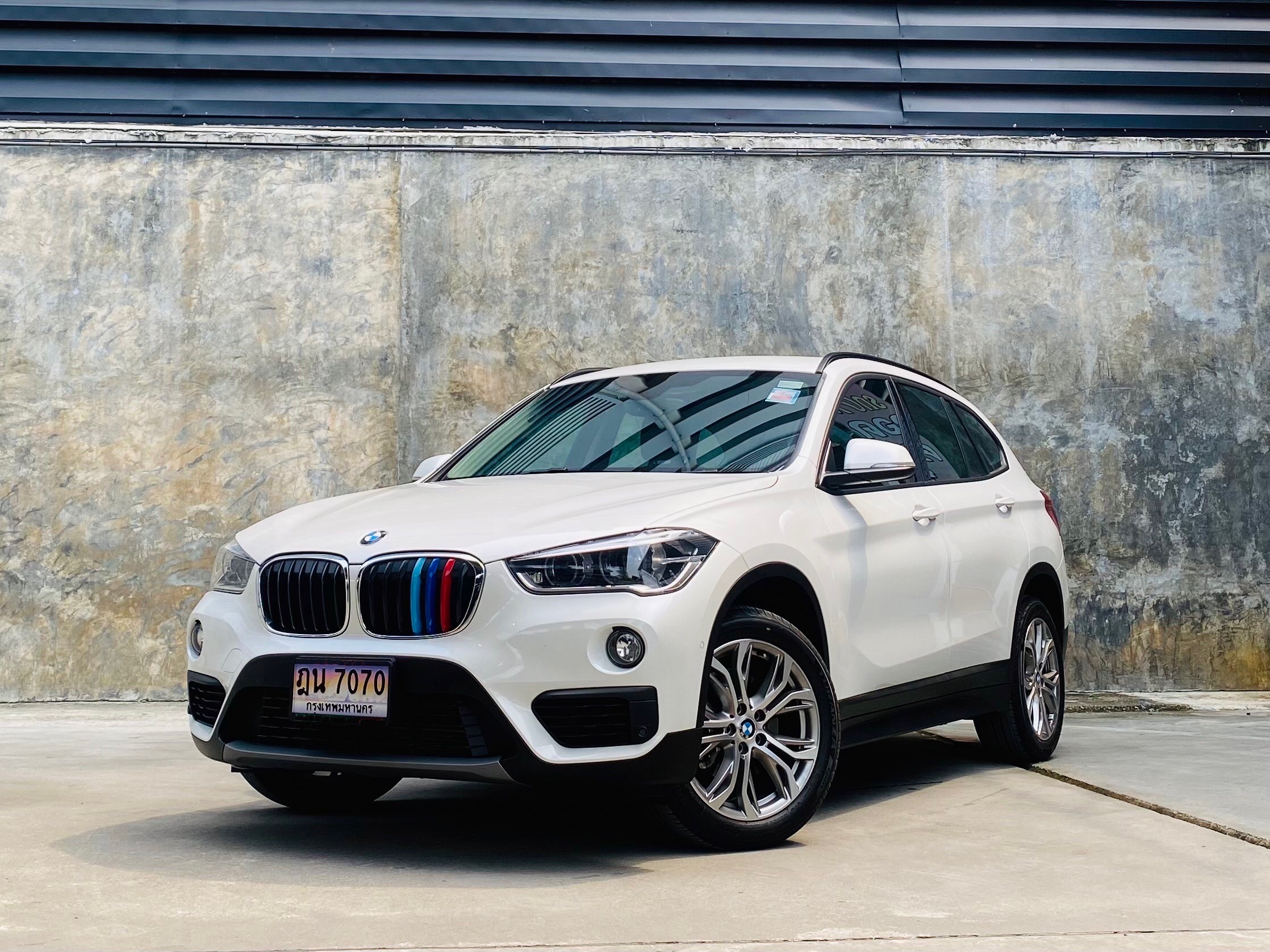 BMW X1 SDRIVE18i ICONIC โฉม F48 ปี 2019