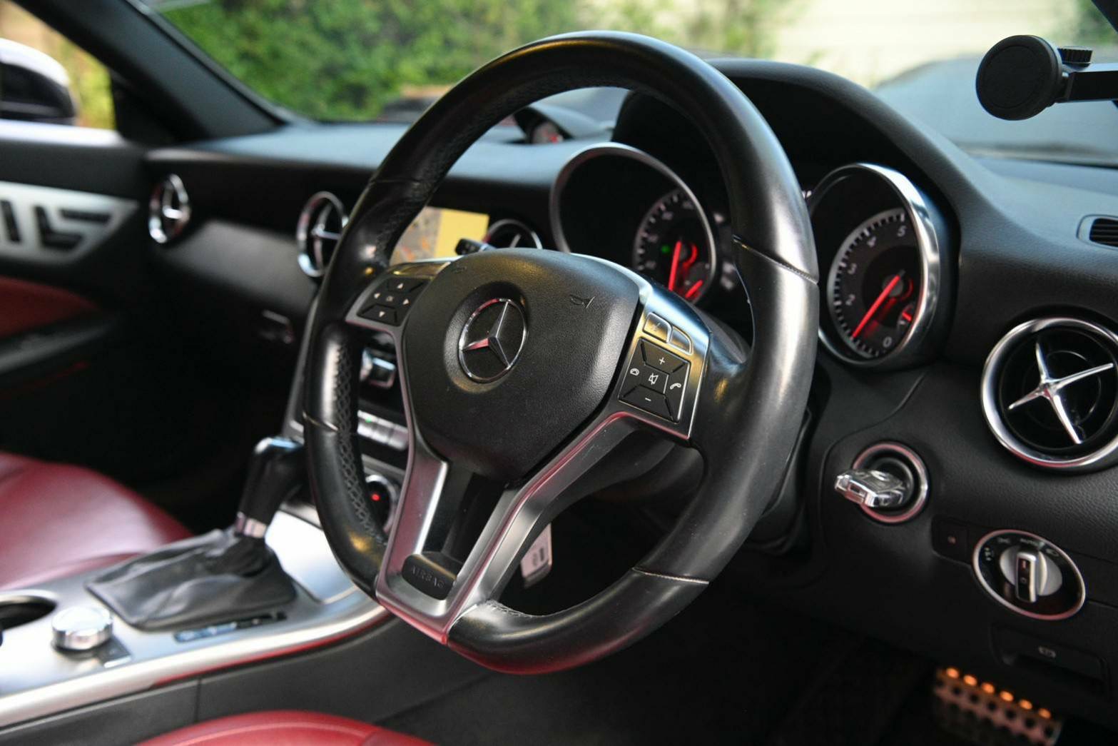 Mercedes-Benz SLK250 ปี 2012