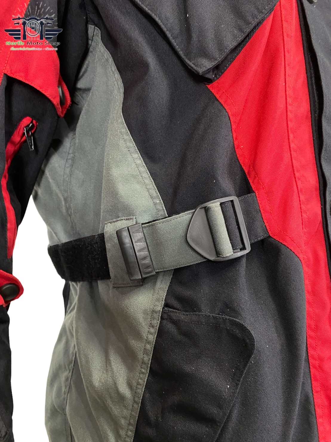 เสื้อขี่มอเตอร์ไซด์( มือสอง) RCTA 317 อก 54 " ยาว 29 " ยี่ห้อ**LEVIOR**