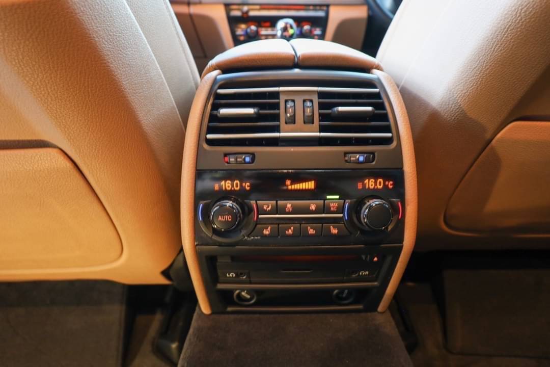 Bmw 730LD Lci M-Sport Diesel ปี 2015