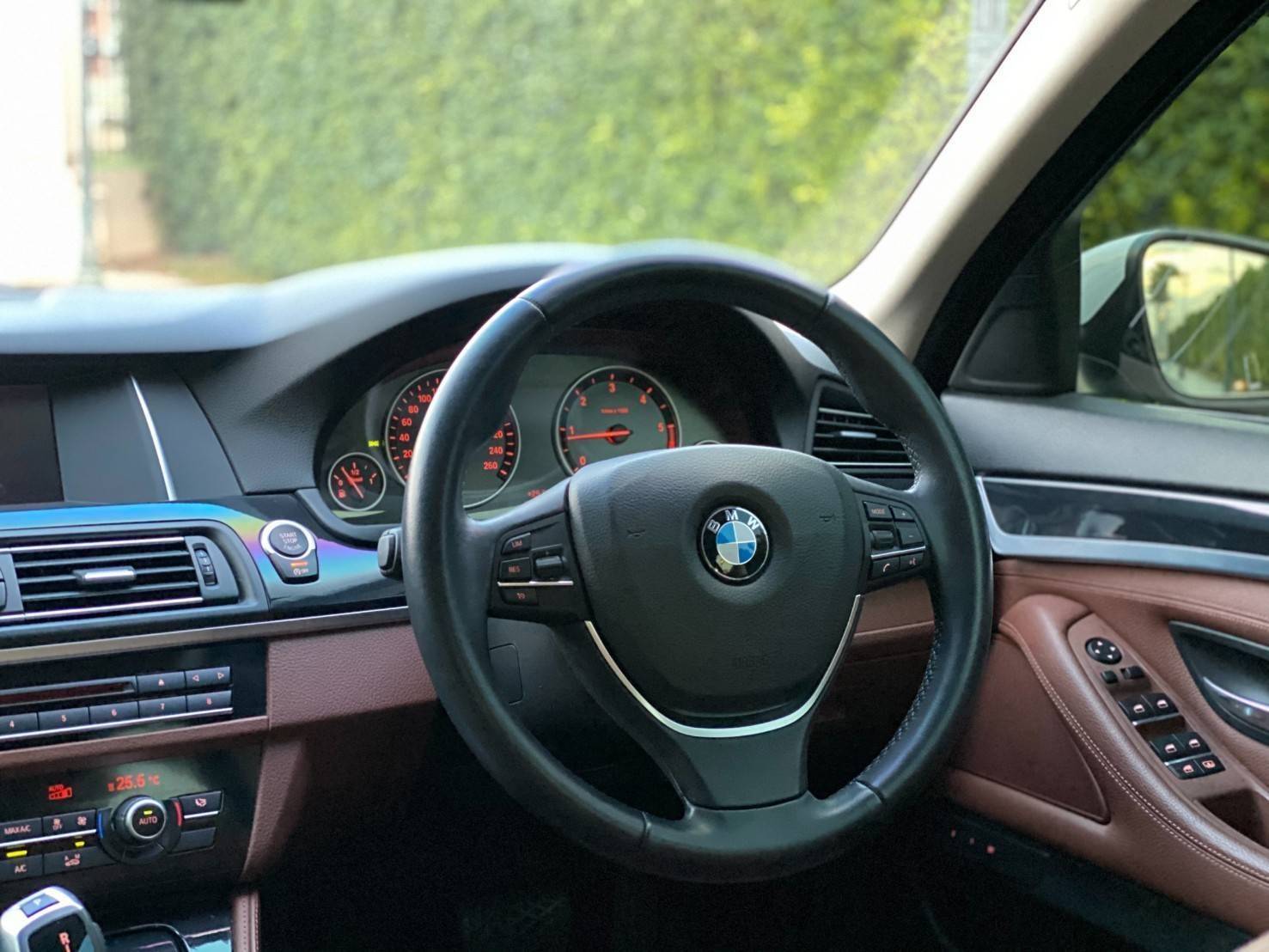 BMW 520d Lci โฉมใหม่แล้ว F10 ปี 2016