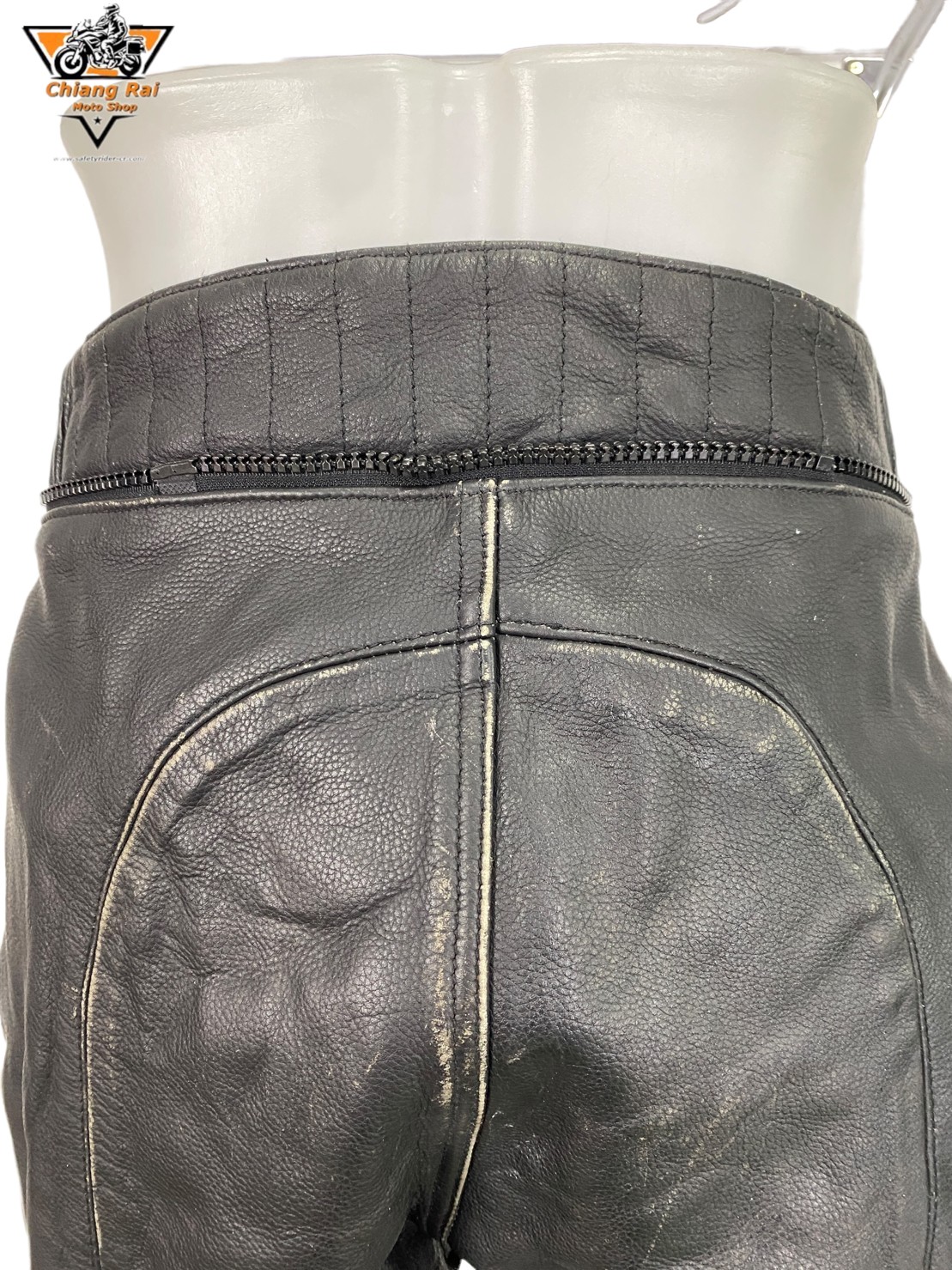 กางเกงขี่มอเตอร์ไซด์ ( มือสอง ) RCTS 032 : เอว 36" ยาว 29" RIC-HA
