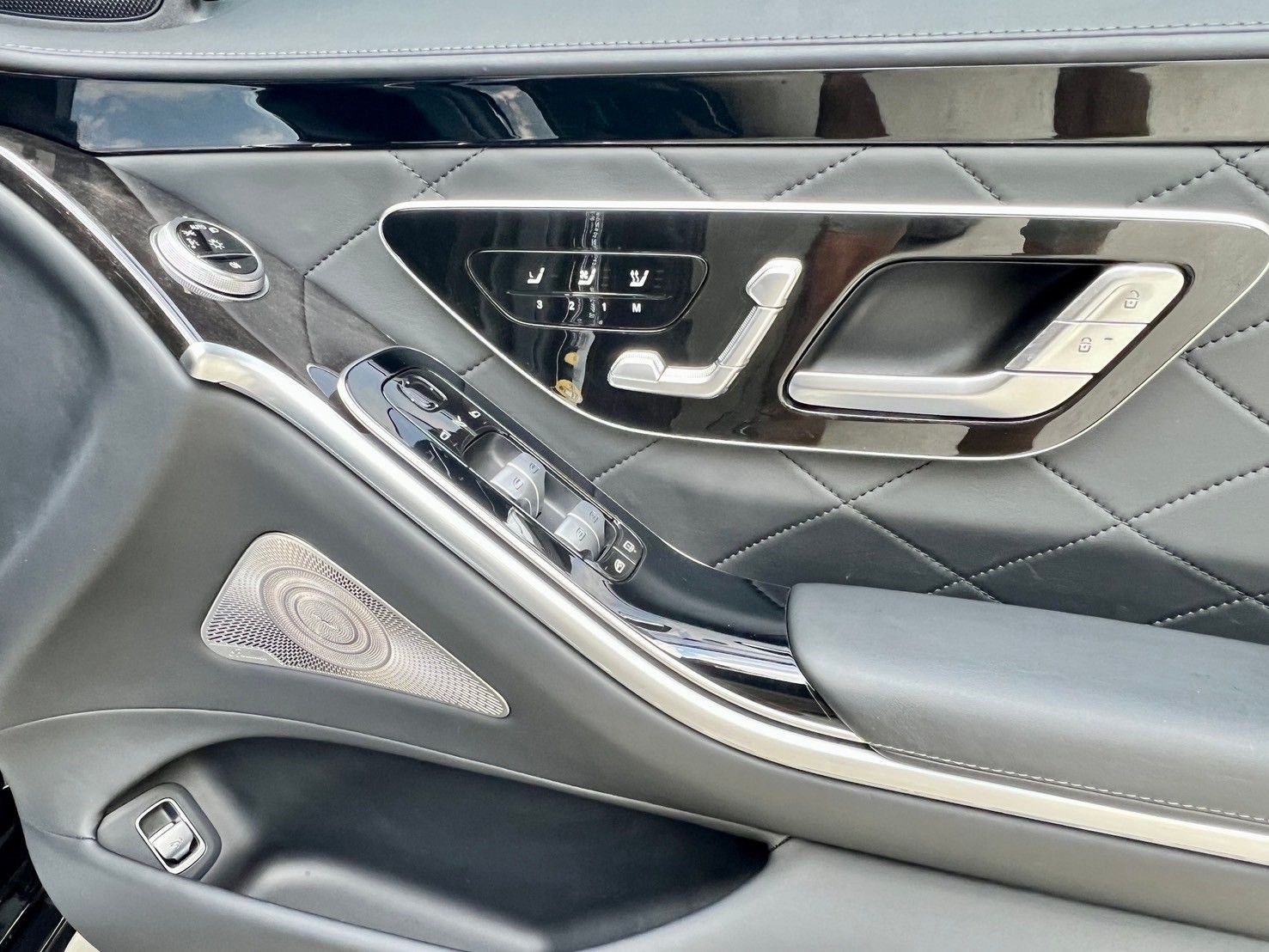 Mercedes-Benz S580e AMG Premium (Plug-in Hybrid) ปี 2023