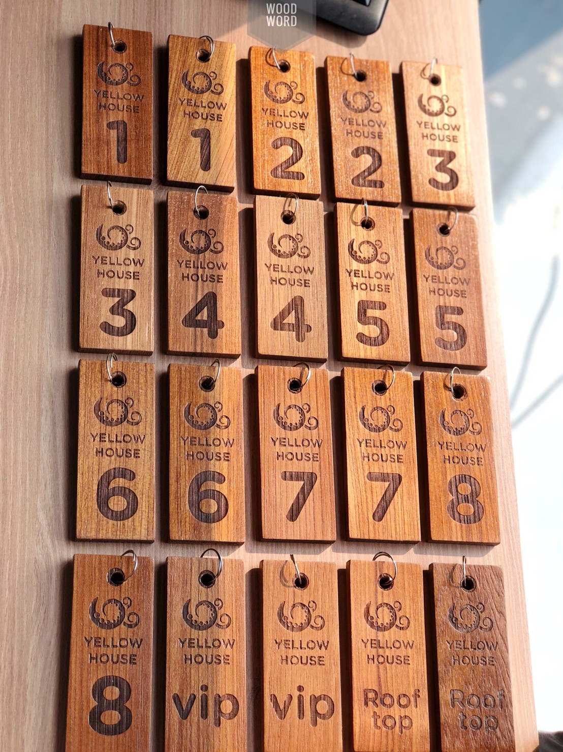 พวงกุญแจไม้ เลเซอร์