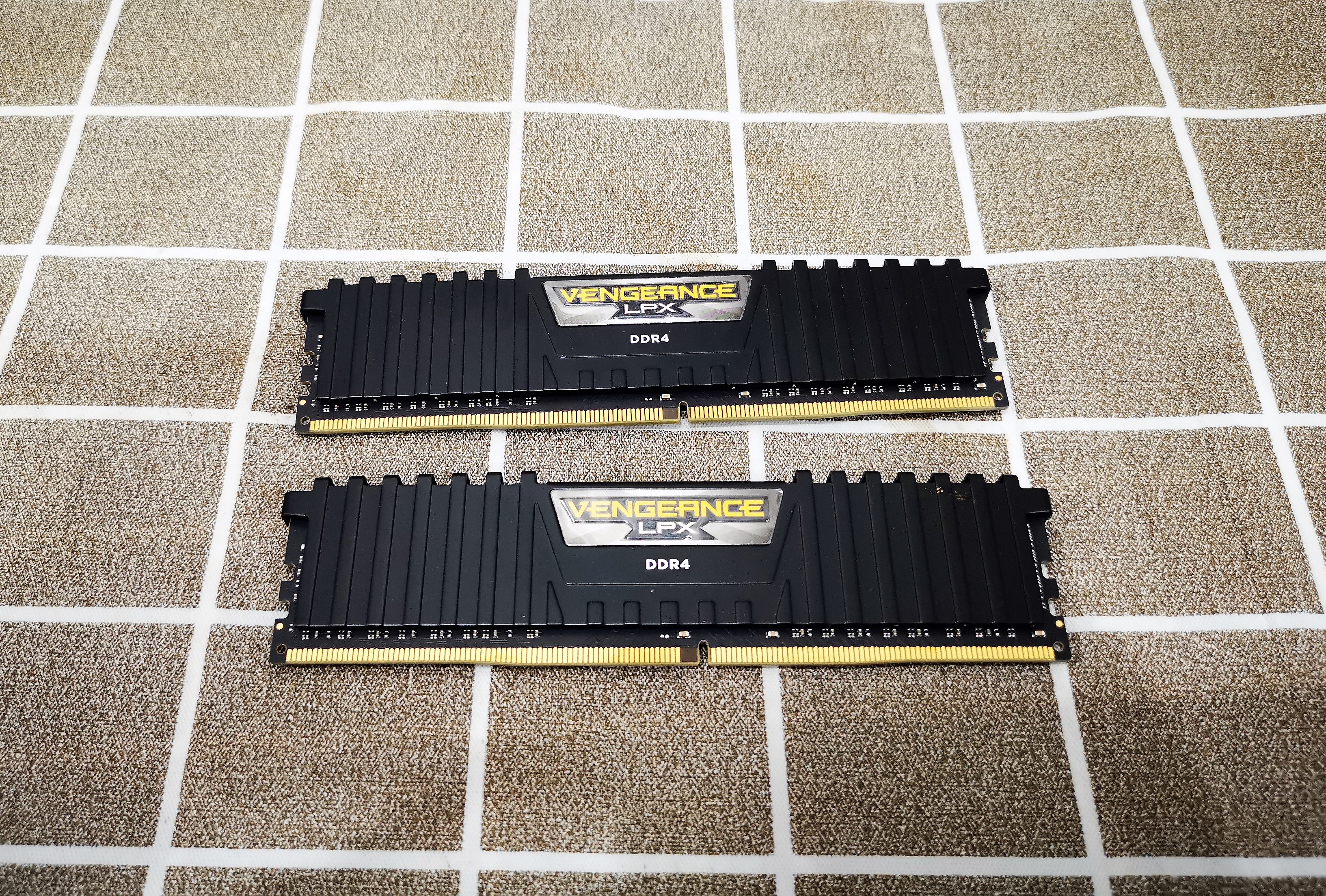 Ram Corsair Vengeance LPX DDR4 16(8*2)/3200