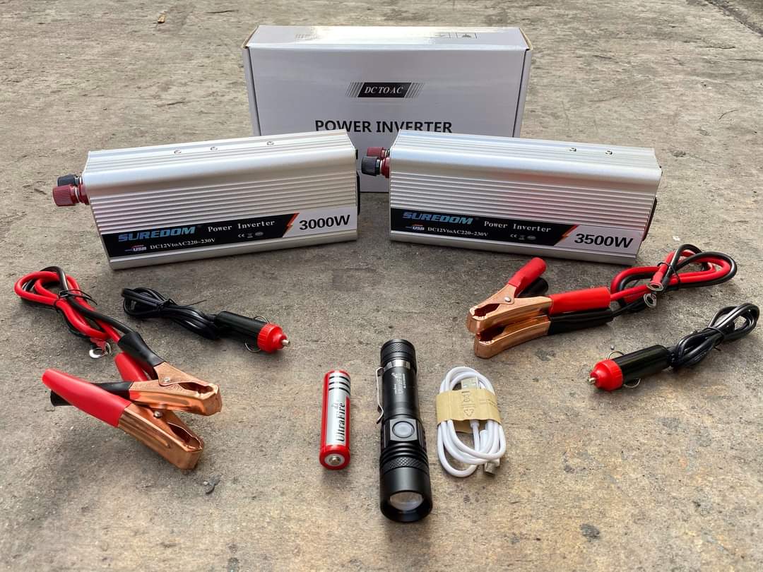 อินเวอร์เตอร์แปลงไฟ 12V เป็นไฟ 220V มี2 ขนาด 3,000W และ 3,500w ยี่ห้อ Suredom