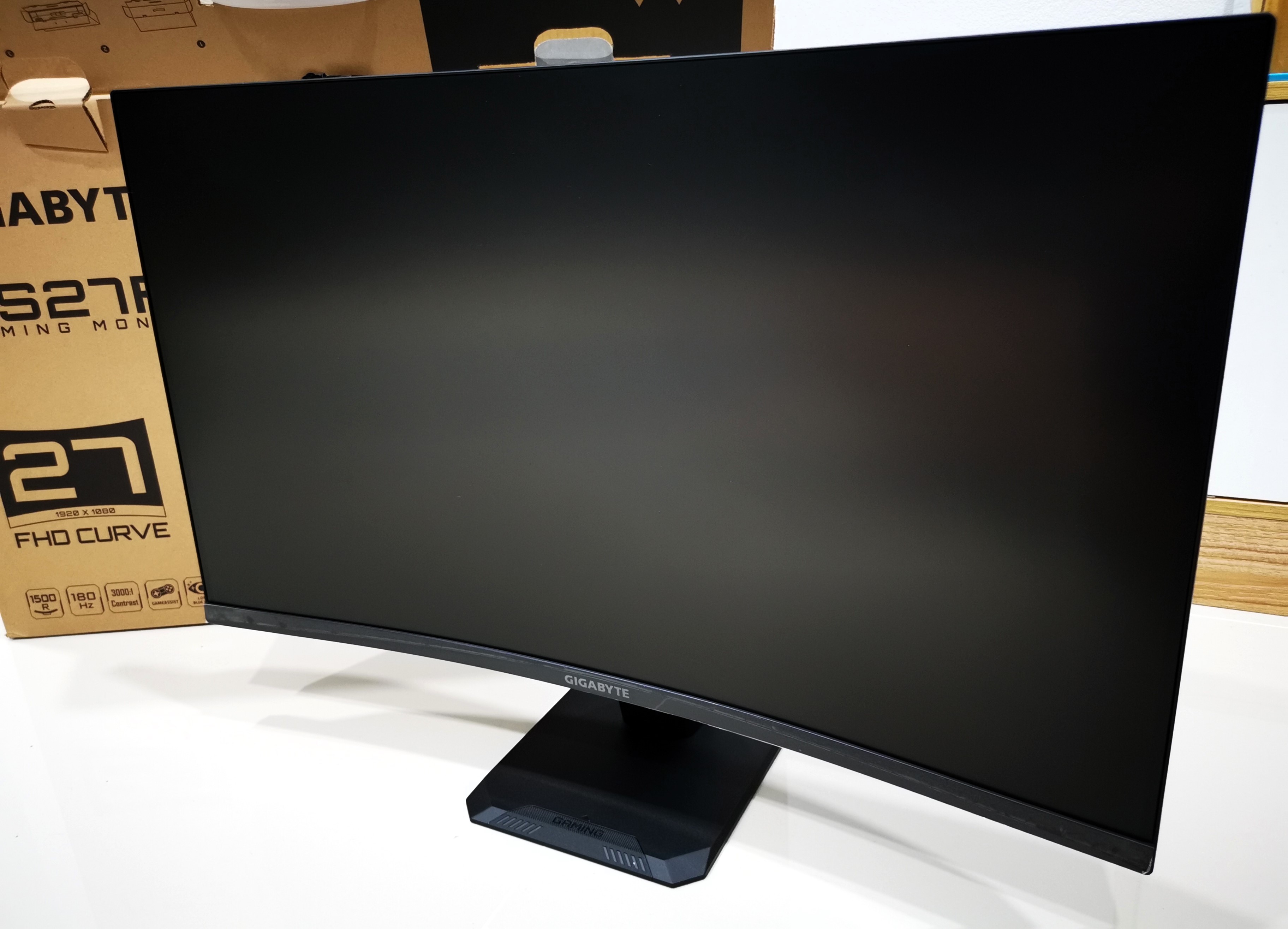 Gaming Monitor GIGABYTE GS27FC 27" VA 1500R CURVE 180Hz