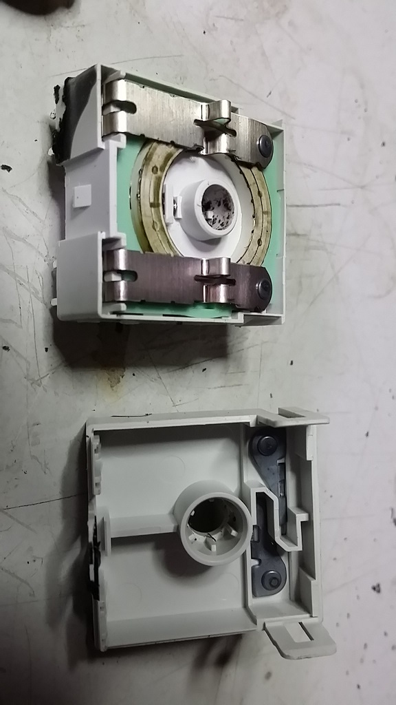 ซ่อมเครื่องซักผ้า ยี่ห้อ WHIRLPOOL รุ่น AWD-41808 อาการเครื่องรวน