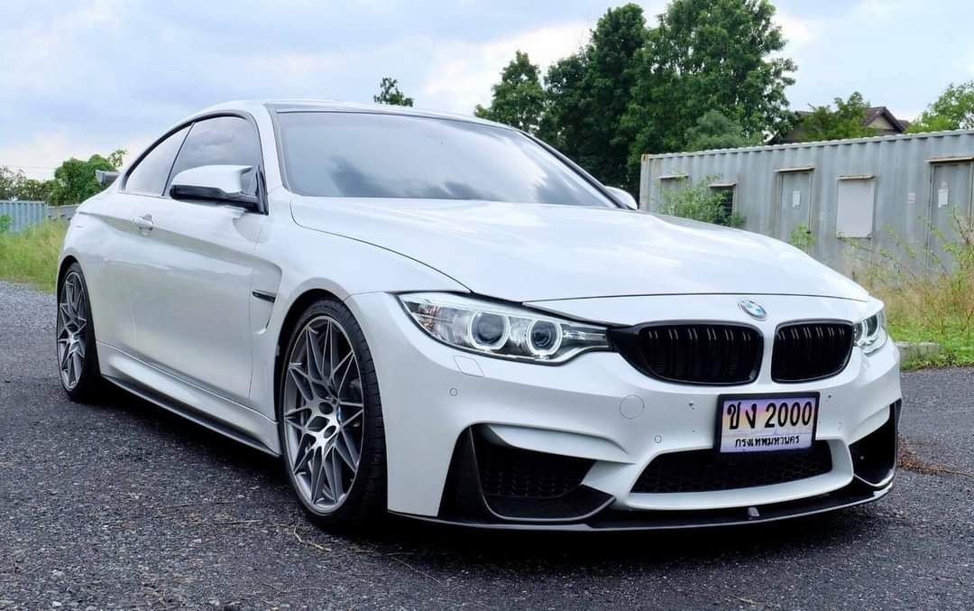 BMW F82 M4 Coupe ปี 2017