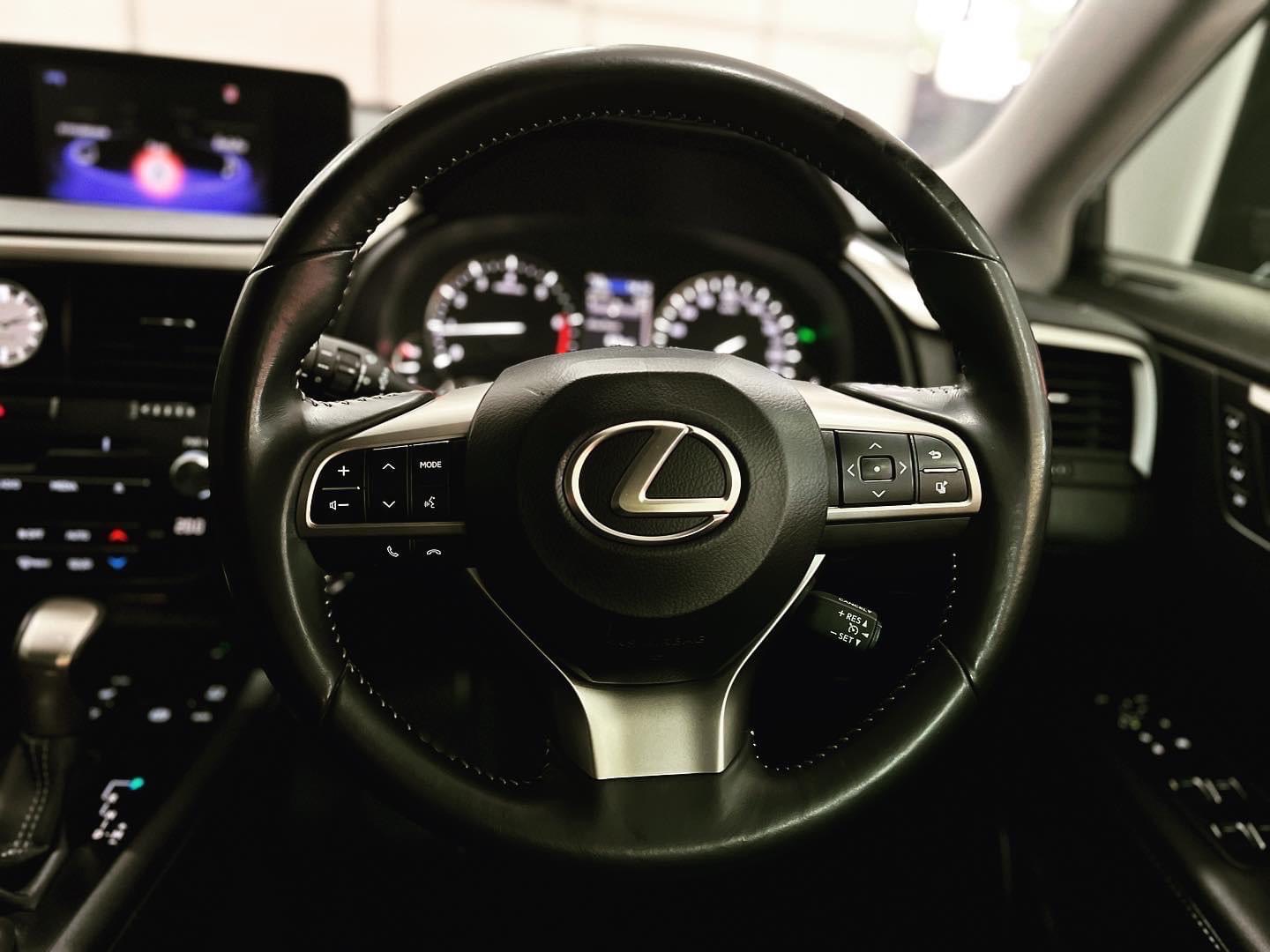 Lexus RX200t 2.0 Luxury เบนซินเทอร์โบ ปี 2016