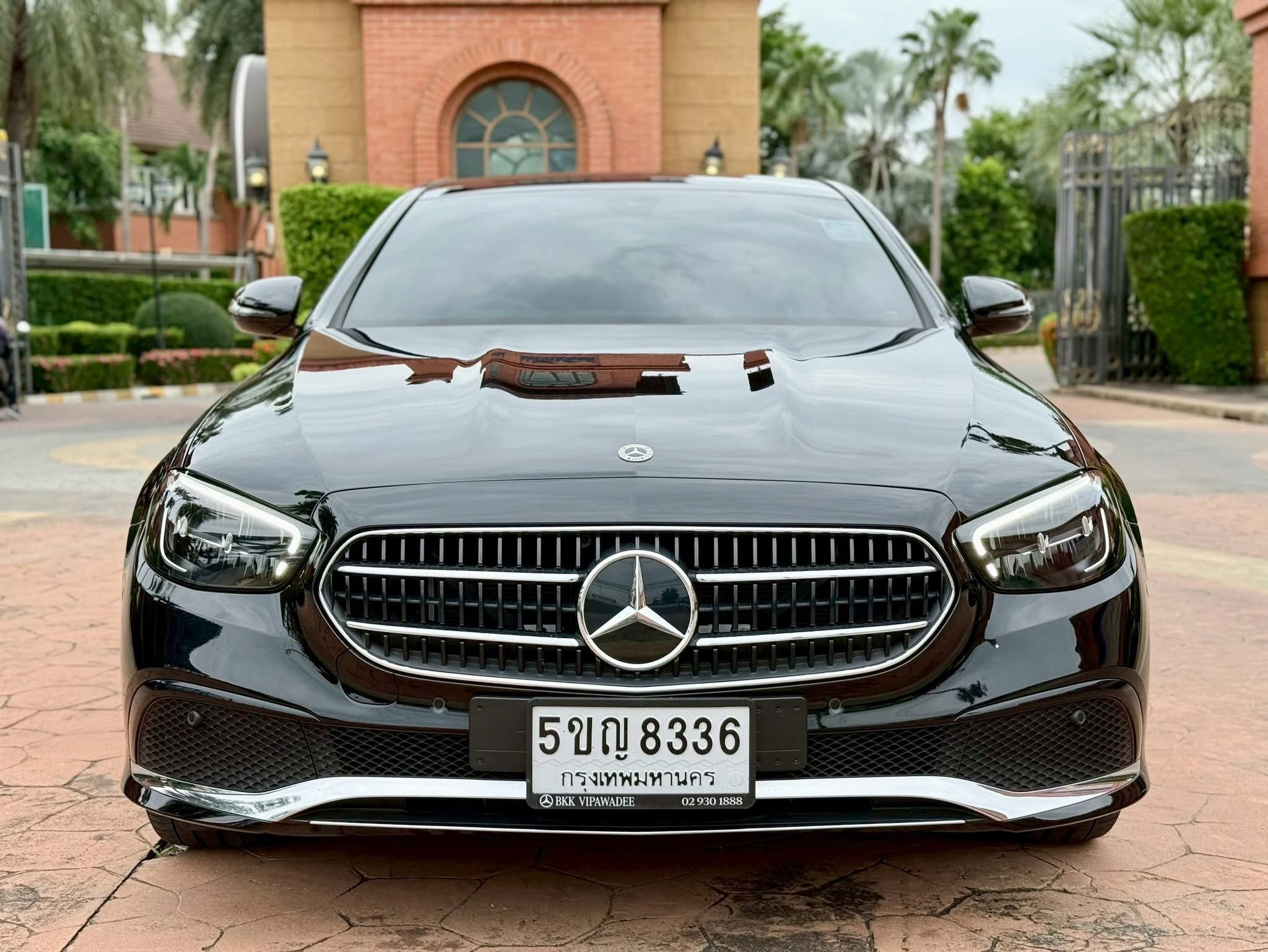 MERCEDES-BENZ E300e AVANTGARDE ปี 2022