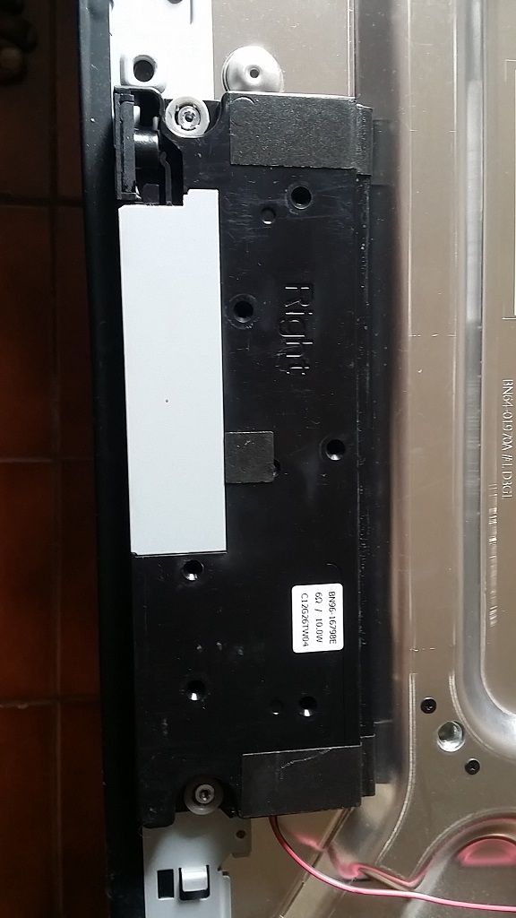 ซ่อมโทรทัศน์ LED-TV ยี่ห้อ SAMSUNG อาการเสียงแตก