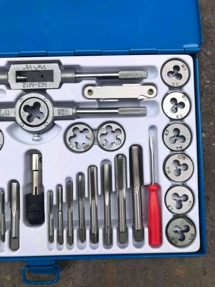 ชุดต๊าปเกลียวมือ 39 ชิ้น