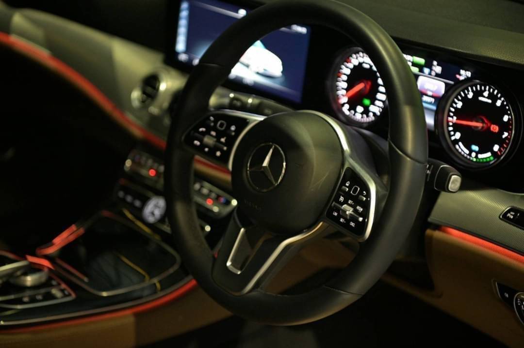 Mercedes-Benz E350e Avantgrade ปี 2019