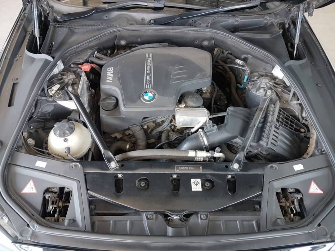 BMW 520i ปี 2012