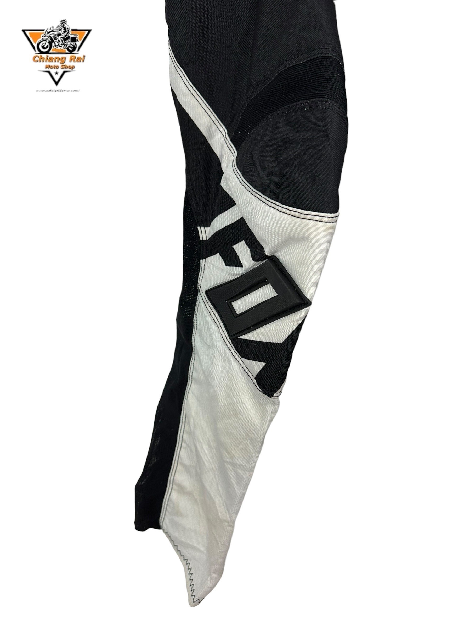 กางเกงขี่มอเตอร์ไซด์ ( มือสอง ) E&A 634: เอว 28" ยาว 25" **FOX**