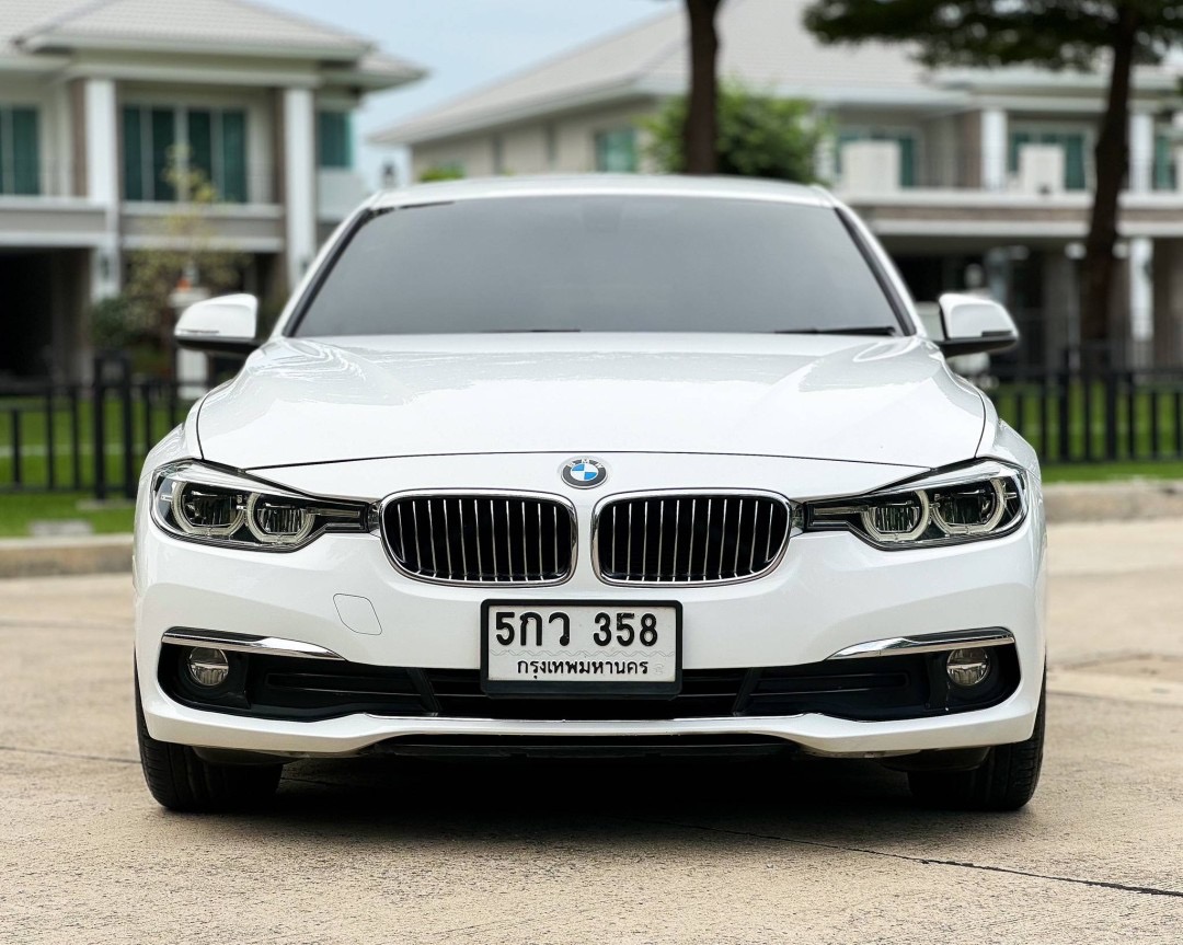 BMW 320d F30 LCI ปี 2016