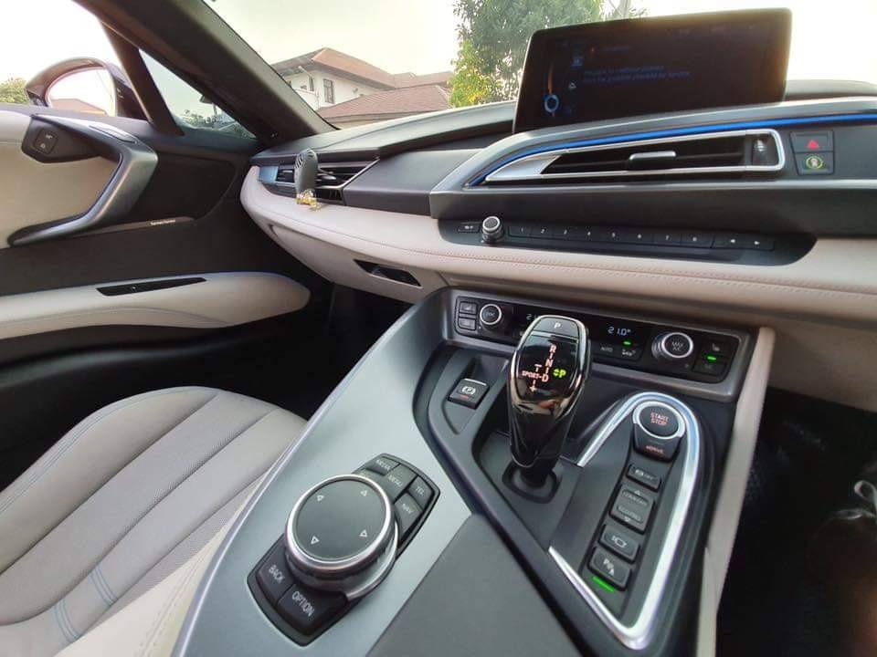 BMW i8 ปี 2015