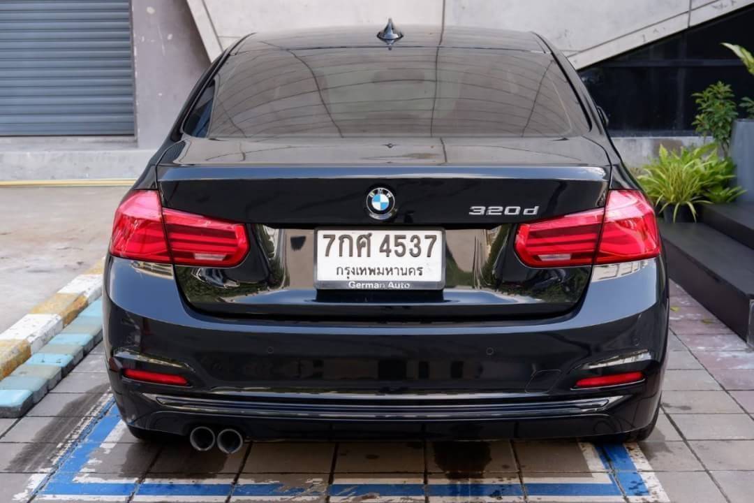 BMW 320D Sport LCI ปี2016