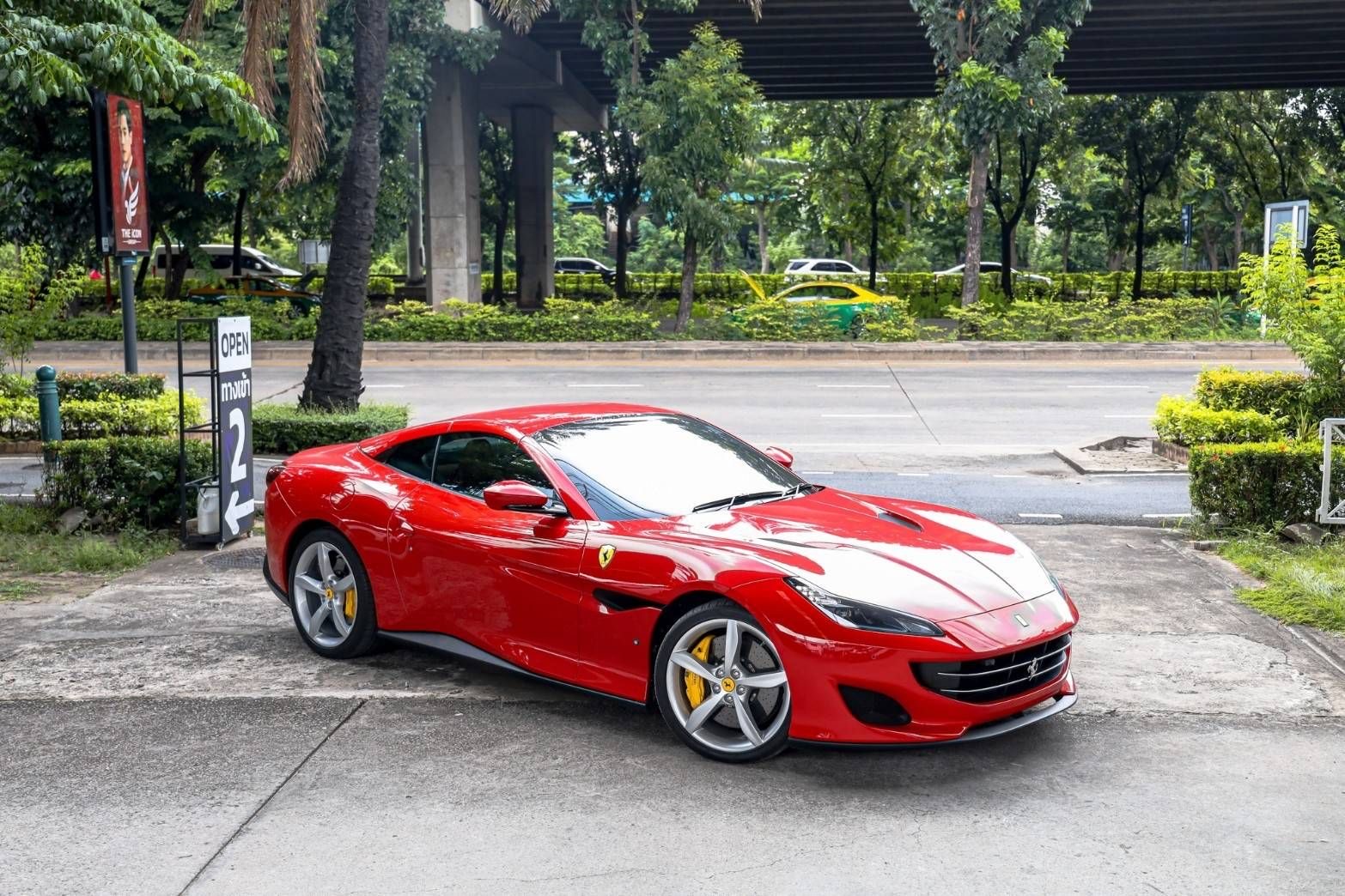 Ferrari Portofino ปี 2019