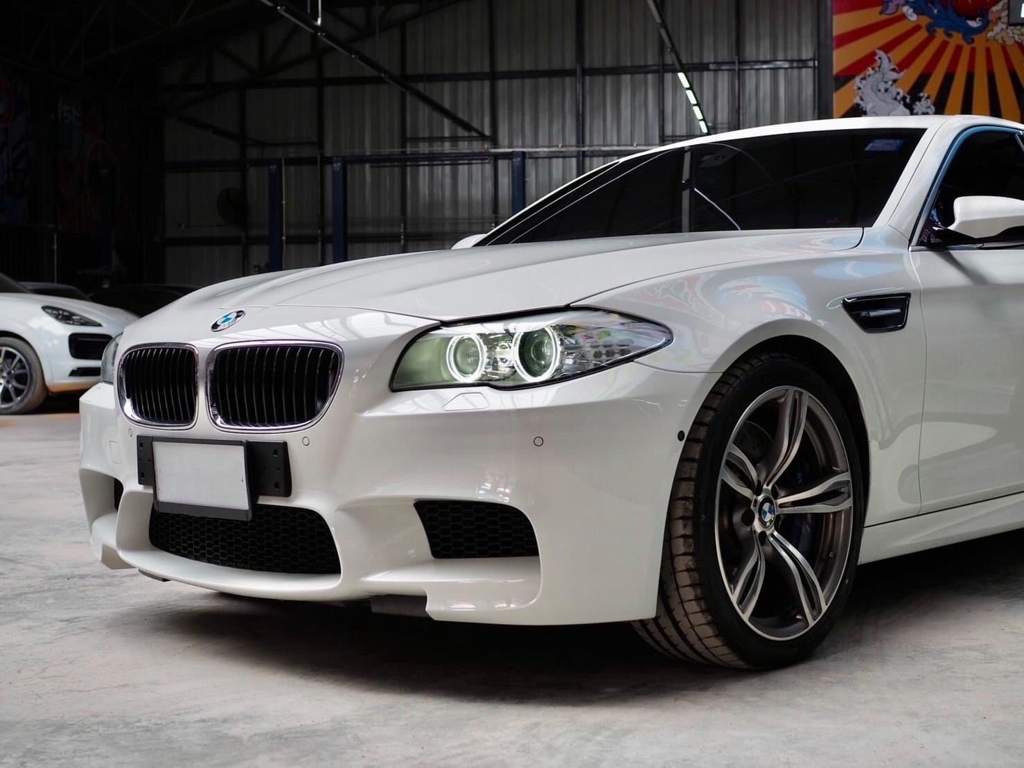 BMW M5 F10 ปี 2012