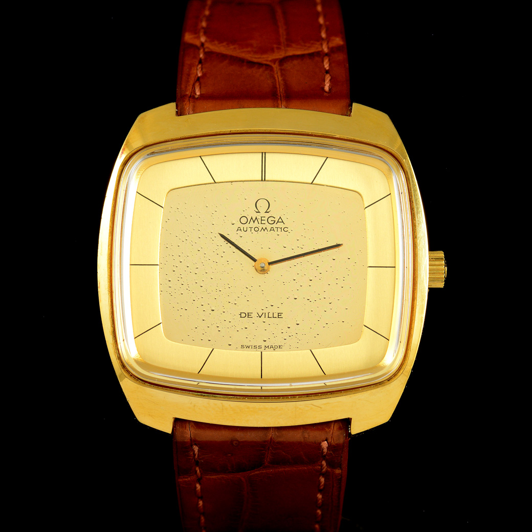 Omega De ville หน้าดาว เรือนกะไหล่ทอง ทรงสี่เหลี่ยม นาฬิกาปี1973 ขนาด 35 x 36 mm