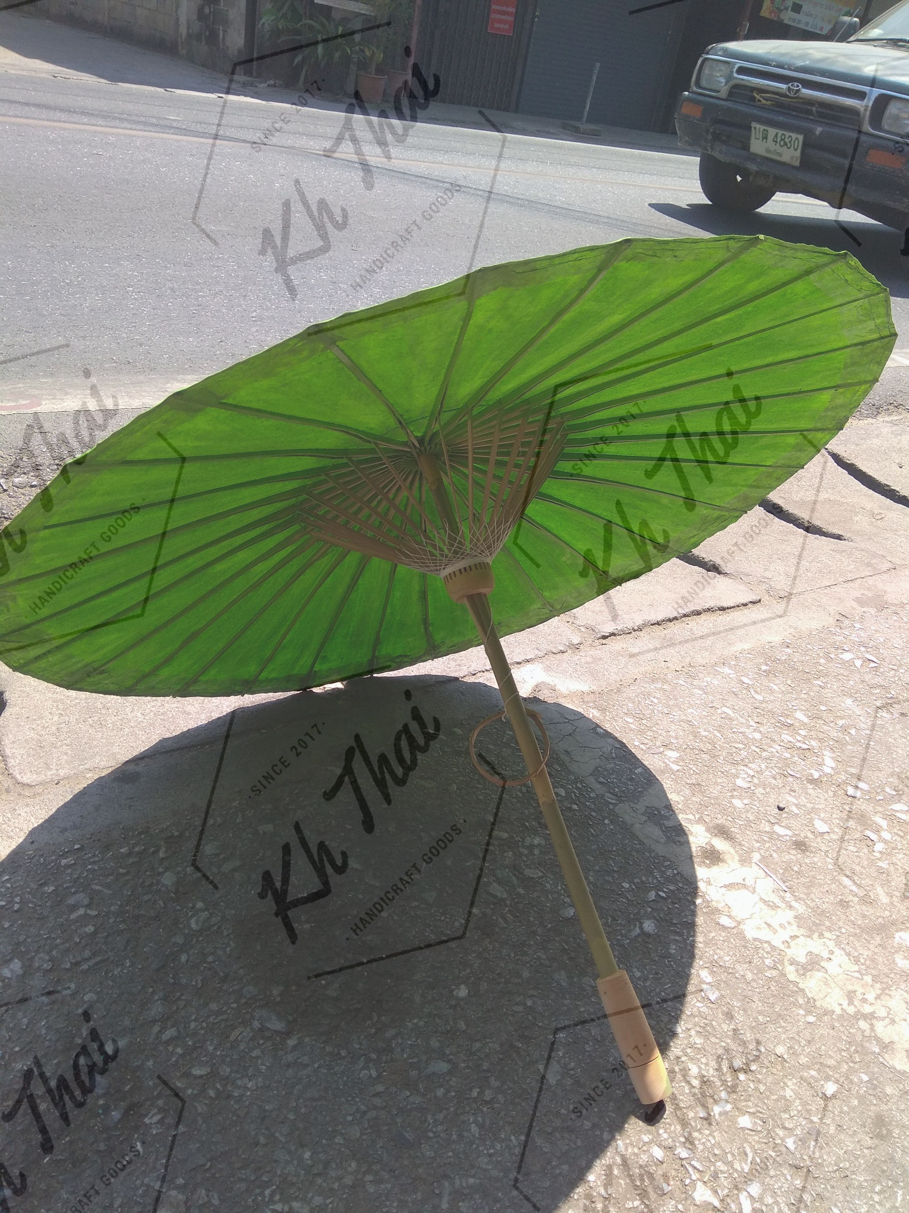 ร่มเชียงใหม่ ร่มผ้าน้ำมัน สีเขียวมะนาว17 นิ้ว ร่มแม่การะเกด กันน้ำได้