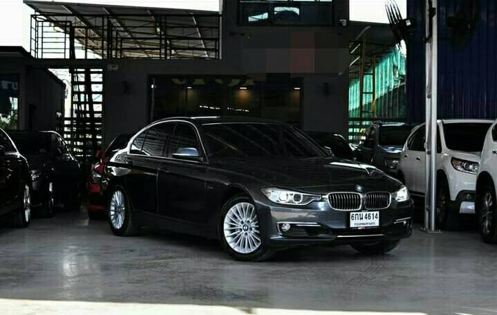BMW 320i Luxury ปี 2015
