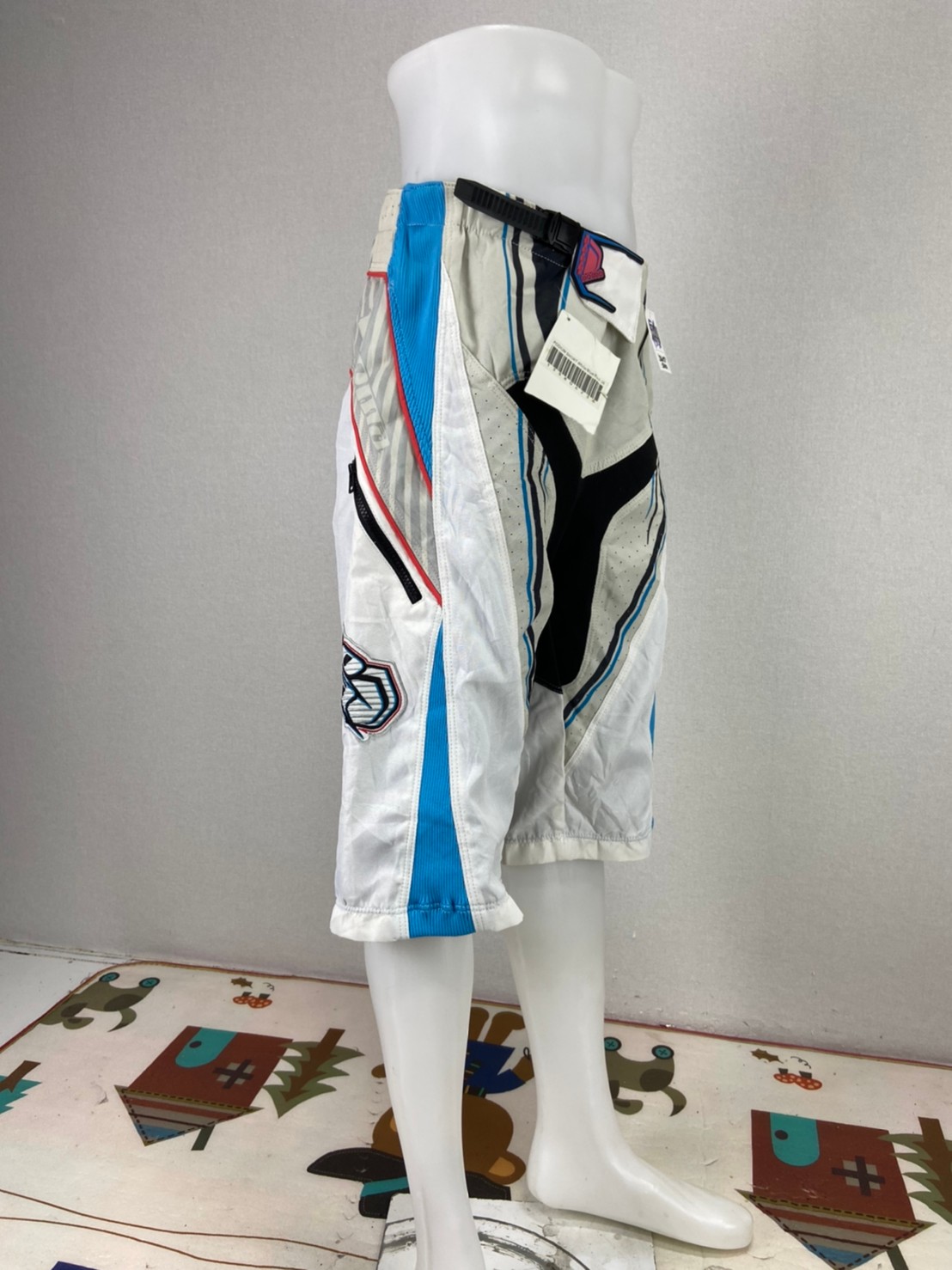 กางเกงขี่มอเตอร์ไซด์ ( มือสอง ) E&A 157: เอว 36" ยาว 17" ***nema